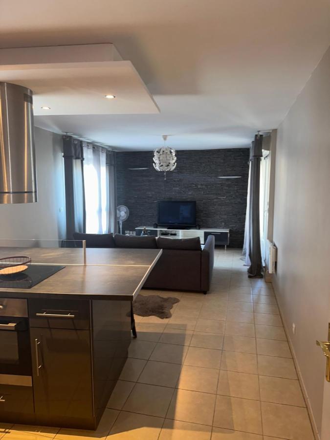 Superbe Appartement Tout Equipe Avec Parking. Марсилия Екстериор снимка